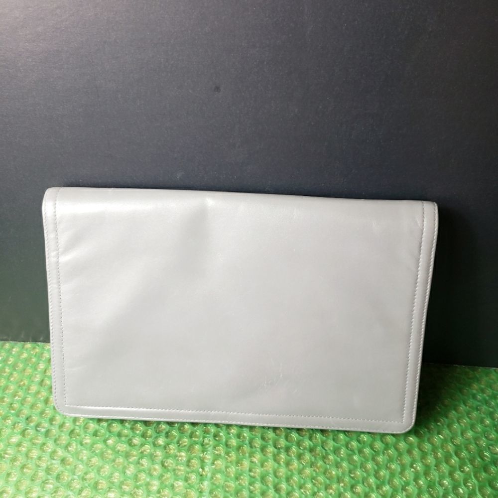 Med Gray clutch 